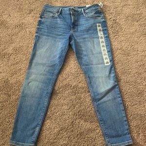 Size 10 never worn brand new old navy jeans